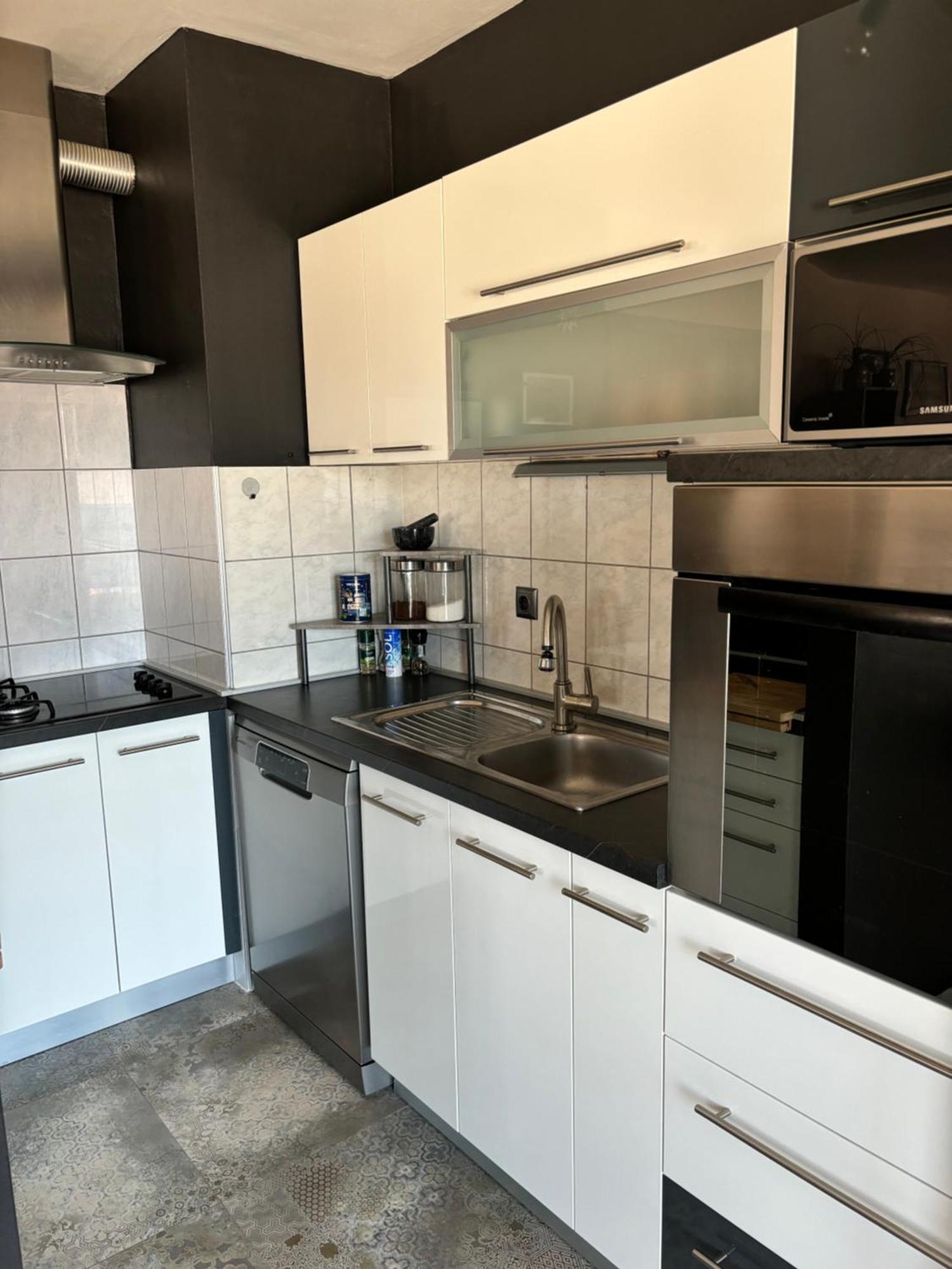 Apartment Magnolia โตรกีร์ ภายนอก รูปภาพ
